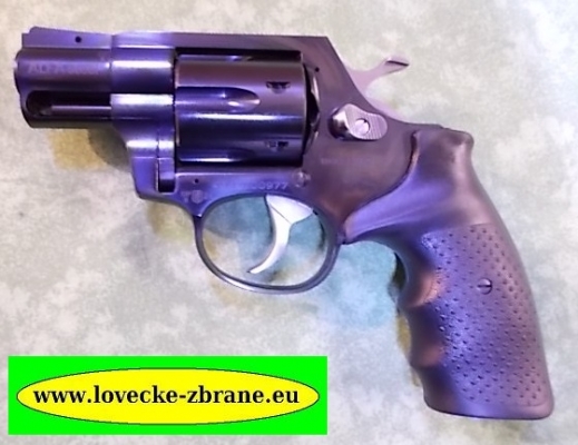 Obrázek pro Revolver Alfa 9920- 9mm Flobert s celoocelovým černým rámem a válcem na 6 nábojů, hlaveň 2